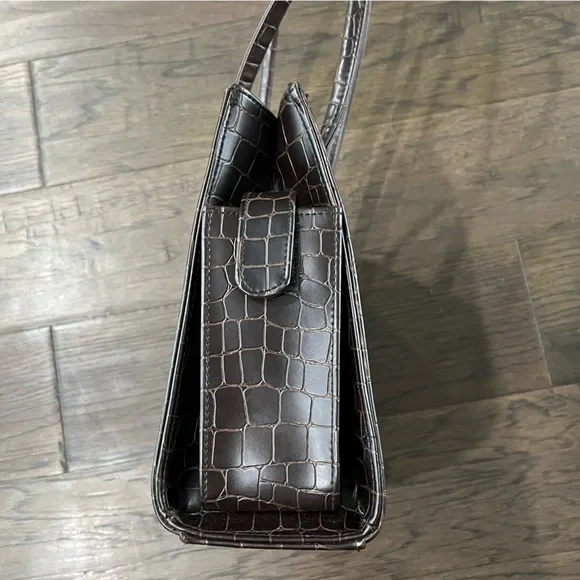 Connections Hand Bag - Picture 3 of 10